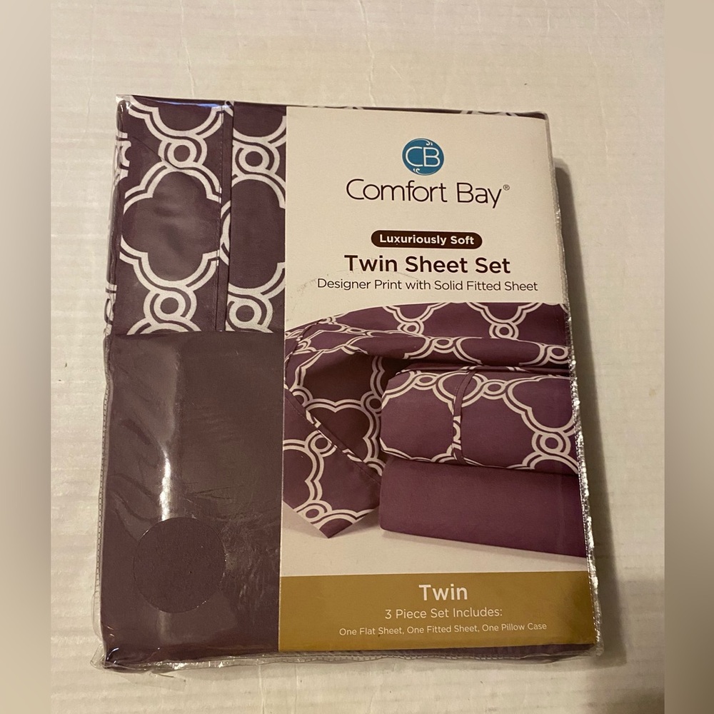Comfort Bay purple 3 piece twin sheet set luxuriously soft NEW